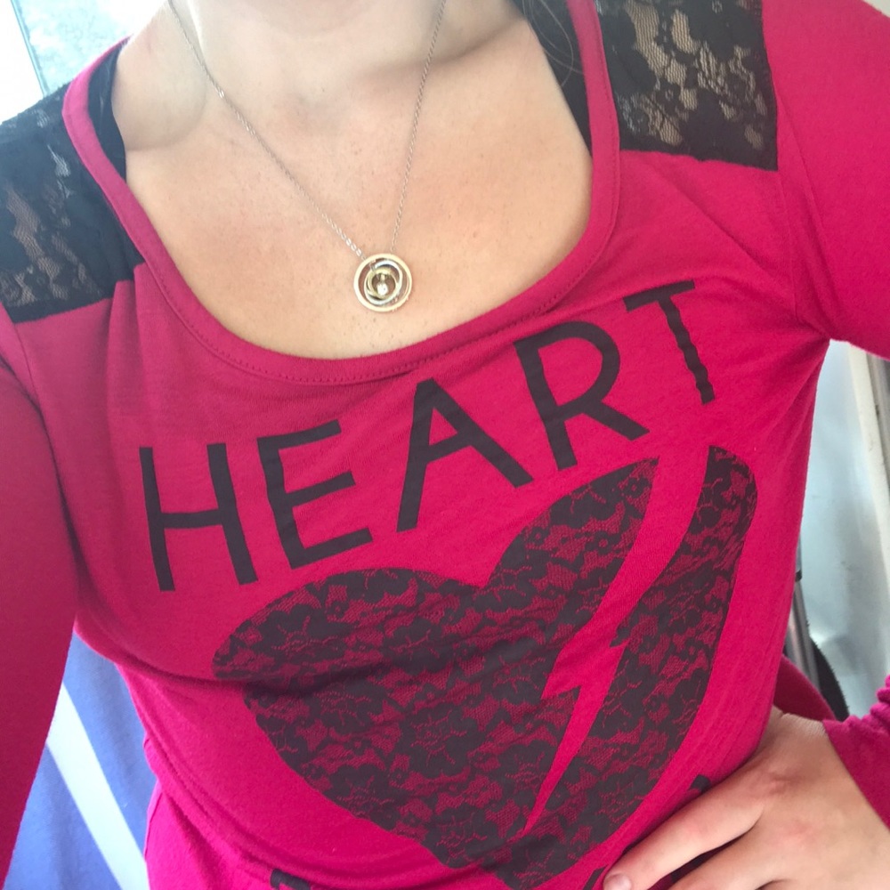 Women’s lace top